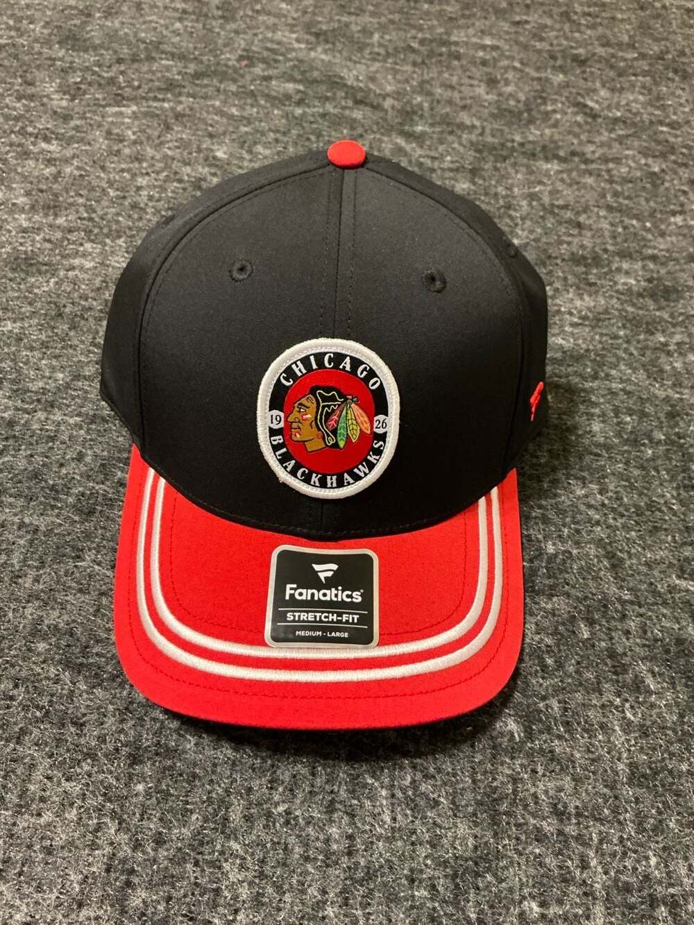 Fanatics Chicago Blackhawks Stretch Fit Hat Mens Medium/Large Black and Red
